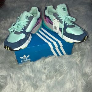 Adidas Falcon “Clear Mint”